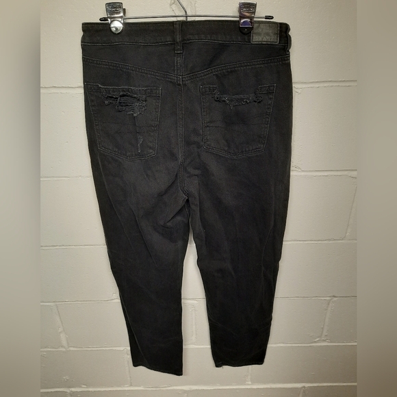 AEO (Size 12) Black Distressed Mom Jeans - Black - Picture 3 of 8